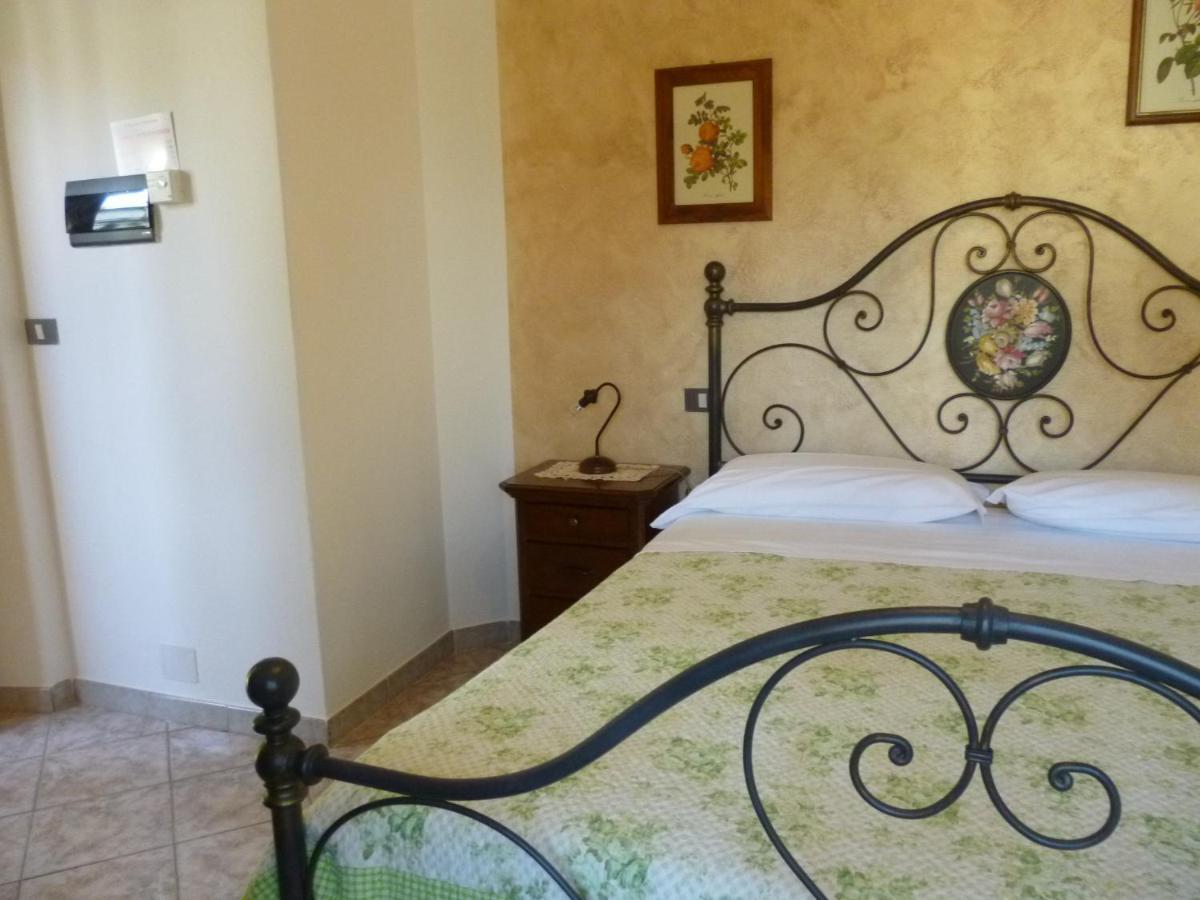 Agriturismo Le Chicche Di Mafalda مونتيميرانو المظهر الخارجي الصورة